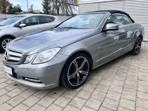 Mercedes-Benz E 250 CGI Cabrio BlueEfficiency Aircap Komfort Bild 3