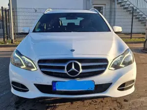 Mercedes-Benz E 200 E-Klasse T-Modell Diesel T, AHK, BlueTEC 7G-TRONIC Avantgarde