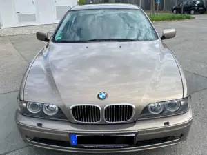 BMW 535 5er 535i Edition Exclusive | Kalaharibeige Metalli