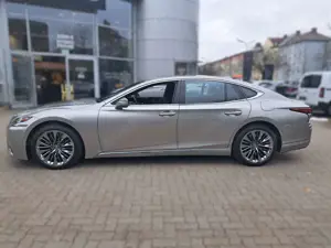 Lexus LS 500 Top gepflegte Limousine* zuverlässig Bild 2
