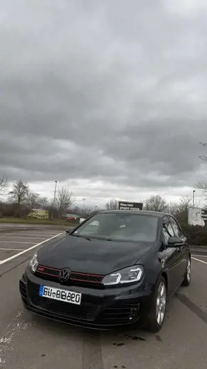 Volkswagen Golf GTI 2.0