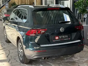 Volkswagen Tiguan Sound BMT Start-Stopp ACC Lane R-Cam Navi Bild 2