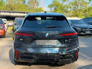 BMW iX 45 xDrive M Sport*Hud*AHK Bild 5