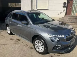 Skoda Kamiq 1,0TSi Top Selection DSG Ladeb., 5Jahre Garantie