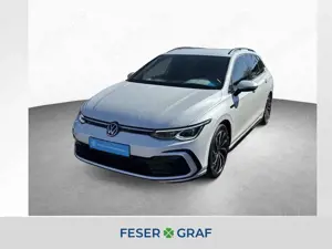 Volkswagen Golf VIII Variant 1.5 eTSI DSG R-Line KAM AHK