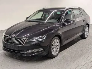 Skoda Superb Combi Style LED/Navi/Stdhzg/AHK/360°/elH