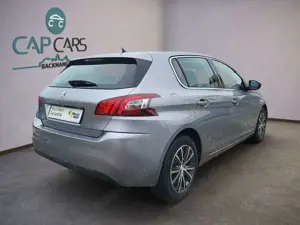 Peugeot 308 Bild 2