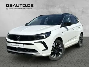 Opel Grandland 1.2Turbo Ultimate Navi ACC AHK 360°18''