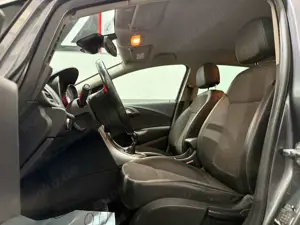 Opel Astra J Sports Tourer Innovation BiXenon AHK TÜV - image 5