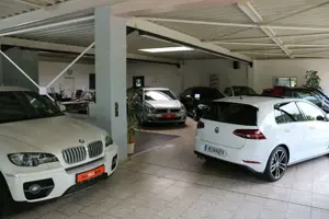 BMW 320 3er Touring 320i Navi Xenon PDC