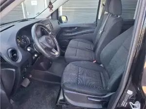 Mercedes-Benz Vito Tourer lang 9-Sitze 116 CDI*Autom Navi AHK Bild 5