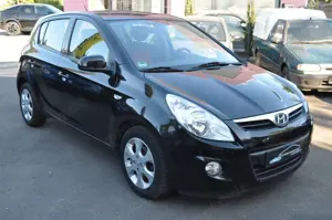 Hyundai i20 1.4 Trend Limousine *Automatic - 60.000 KM*