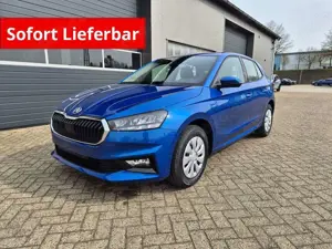 Skoda Fabia 1.0 TSI 95PS Selection 5-türig Rückf.Kamera Parkse