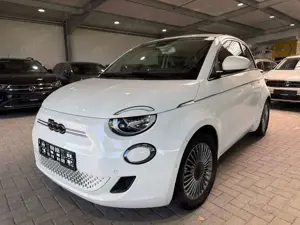 Fiat 500e 42kWh BEV UConnect RFK SHZ PDC Keyless 87kW