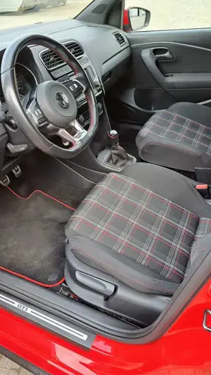 Volkswagen Polo GTI Polo 1.8 TSI (Blue Motion Technology) GTI Bild 2