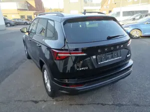 Skoda Karoq 1.5 TSI DSG130Jahre LED KAM KESSY GRA eHK Bild 4