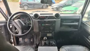 Land Rover Defender Bild 4