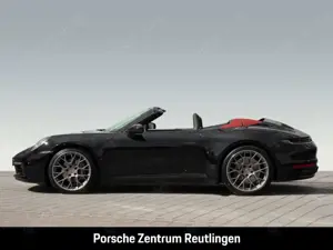 Porsche 992 911 Carrera Cabriolet 21-Zoll Rückfahrkamera Bild 2
