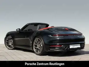 Porsche 992 911 Carrera Cabriolet 21-Zoll Rückfahrkamera Bild 3
