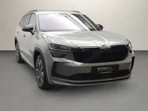 Skoda Kodiaq TDI 4x4 DSG Sportline Standhzg AHK Navi Bild 3