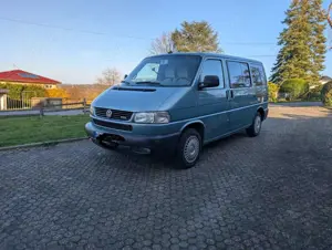 Volkswagen T4 Caravelle