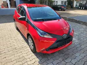 Toyota Aygo Klima/ Servolenkung/ El. Fenster/ LED Tagfahrlicht
