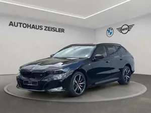 BMW i5 M60 xDrive Tour. M Sport Pro 20"LM AHK Glasdach Si