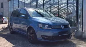 Volkswagen Touran Highline DSG NAVI AHK Alu 17"