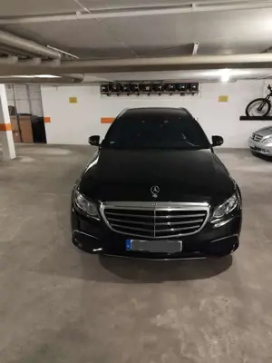 Mercedes-Benz E 400 d 4Matic T 9G-TRONIC Exclusive