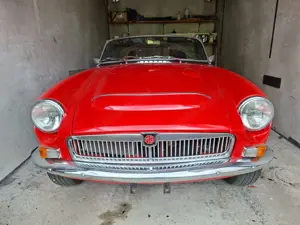 MG MGC Cabrio mit Hardtop