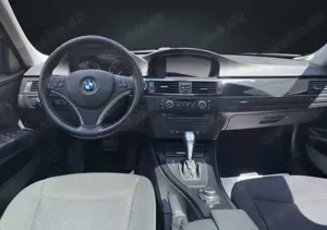 BMW 318 318i Touring Aut. Bild 3