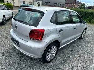 Volkswagen Polo V Trendline Klima*SHZ*PDC*Tempom.Apple CarP Bild 4