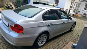 BMW 320 Bild 4