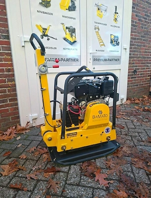 BAMATO DIESEL Rüttelplatten des Typen R-175RVD. Bild 5