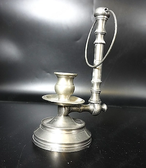 Kerzenhalter in Laternenform - massives Gußeisen - brandschutzkonform