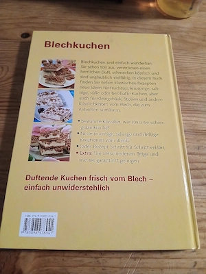 zwei Bücher
