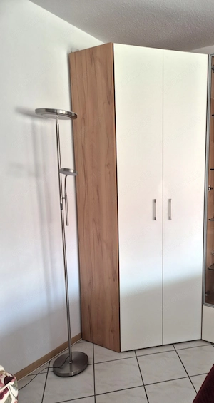 Eckleiderschrank