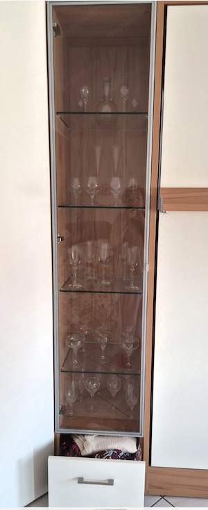 Glasvitirinenschrank