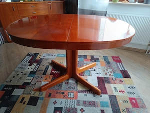 Esszimmertisch - ausziehbar - kirschbaumfarben - Säulentisch