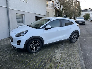 Ford Puma EcobootHybrid Titanium umständehalber zu verkaufen