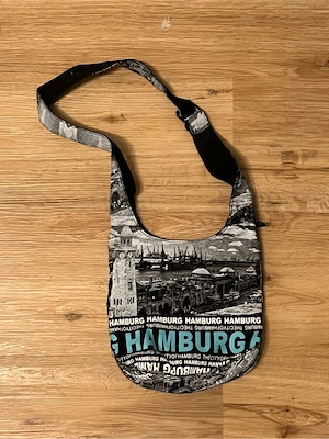 Robin Ruth Hamburg Umhängetasche Landungsbrücken Hobo Bag City Tasche Crossbody