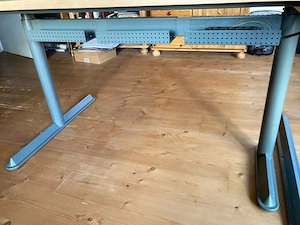 Schreibtisch Winkelkombination mit Rollcontainer zu verschenken