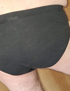  Männlicher reifer Knackarsch, mit absolut  heissen Attributen, attraktiv, bietet  dir für zu 100%  Bild 2