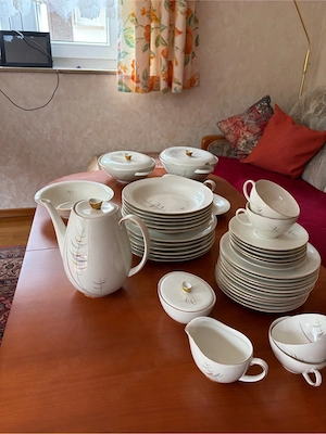 Speiseservice Eschenbach Bavaria mit Goldrand 41-teilig