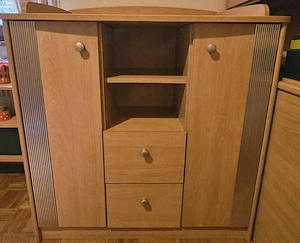 Wickelkommode in Buche Furnier, mit viel Stauraum Bild 6