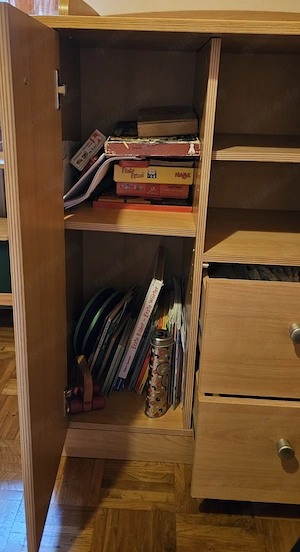 Wickelkommode in Buche Furnier, mit viel Stauraum