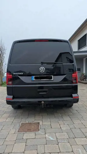 Volkswagen T6.1 Multivan Trentline Garantie bis06/27*DSG*LED*AHK*7Sitze*SH Bild 5
