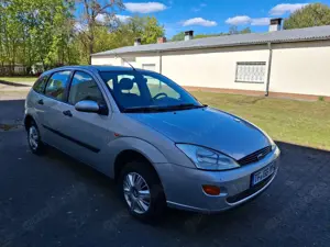 Ford Focus 1.4L Benzin,Viele Neuteile,Klima,Servo,Tüv/Au neu Angemeldet