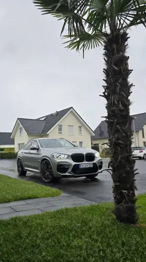 BMW X4 M Basis