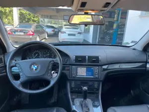 BMW 520 i A Exclusive/Leder/eSD/Navi/Liebhaberauto